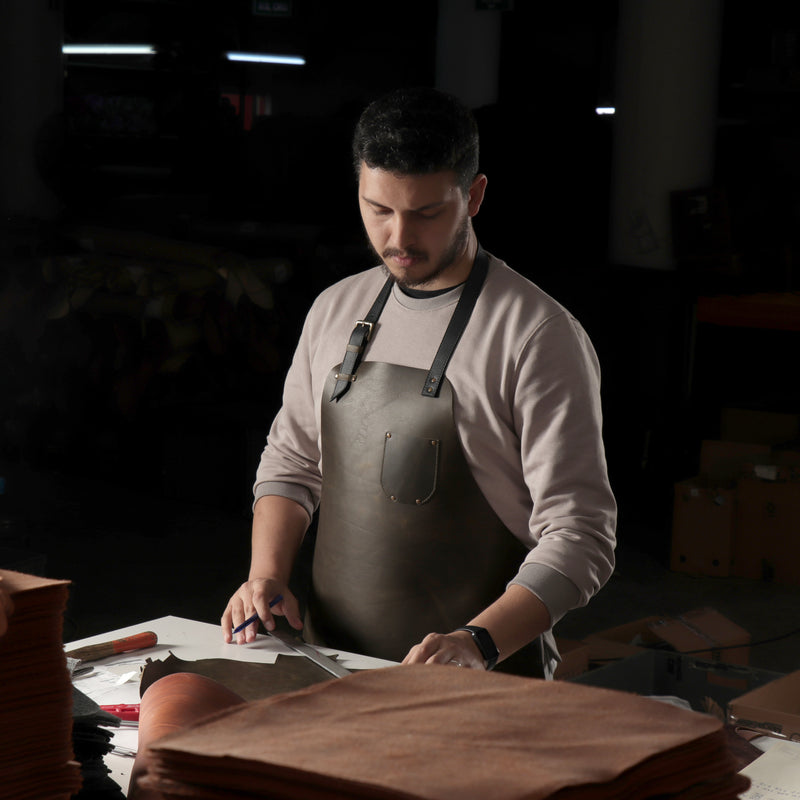 Otto Angelino Top Grain Leather Apron Woodworking, Cooking, Chef, Barista, Christmas Workshop with Tool Pockets