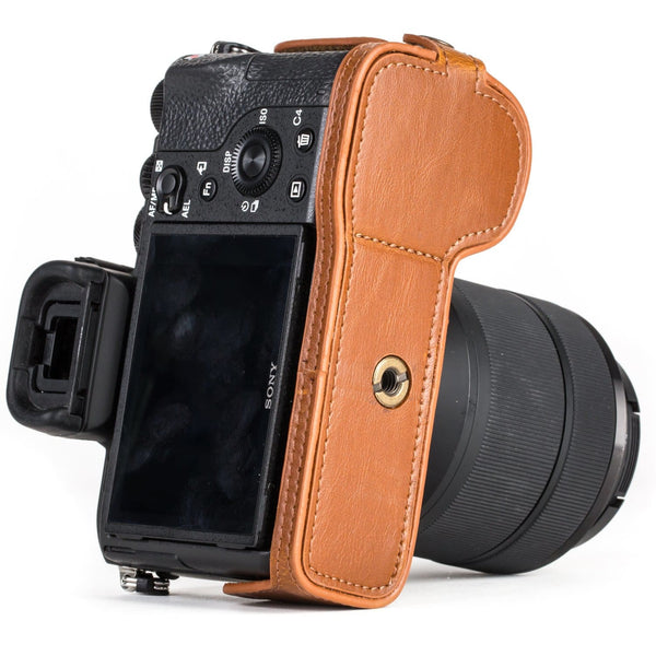 MegaGear Sony Alpha A7S II, A7R II, A7 II Ever Ready Leather Camera Half Case and Strap