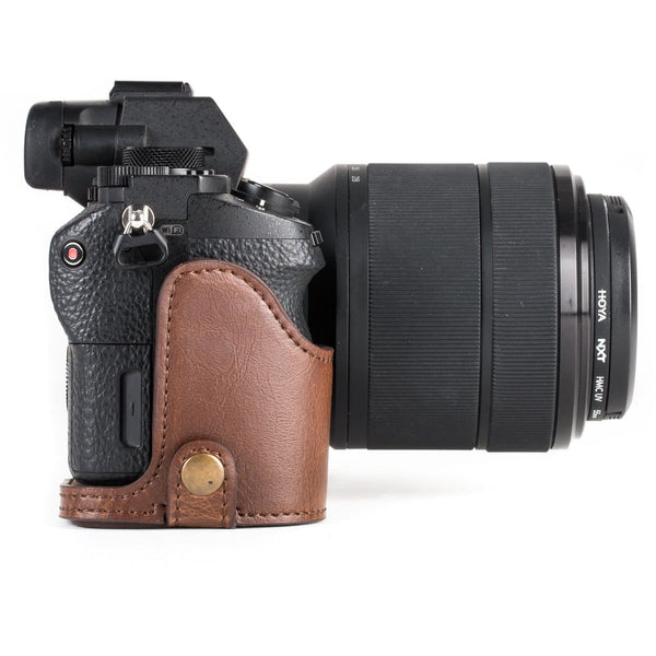 MegaGear Sony Alpha A7S II, A7R II, A7 II Ever Ready Leather Camera Half Case and Strap