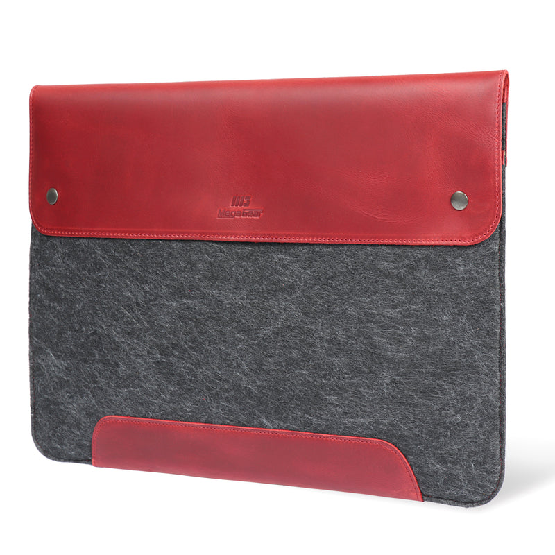MegaGear Fine Leather and Fleece Sleeve Bag for MacBook Pro ...